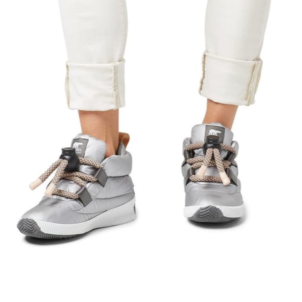 COPY - SOREL Out ‘N About Puffy Lace Boot Silver- gently worn